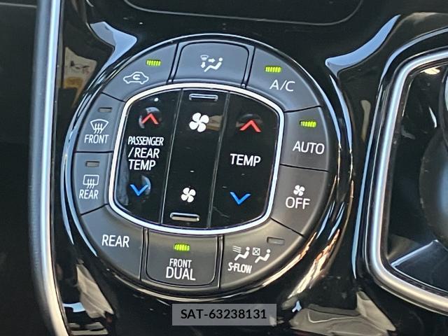 Toyota VOXY 2018-11 8342039-8