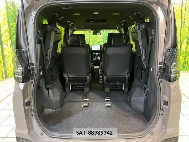 Toyota VOXY 2026-07 8342046-11