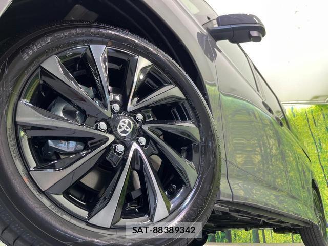 Toyota VOXY 2026-07 8342046-12