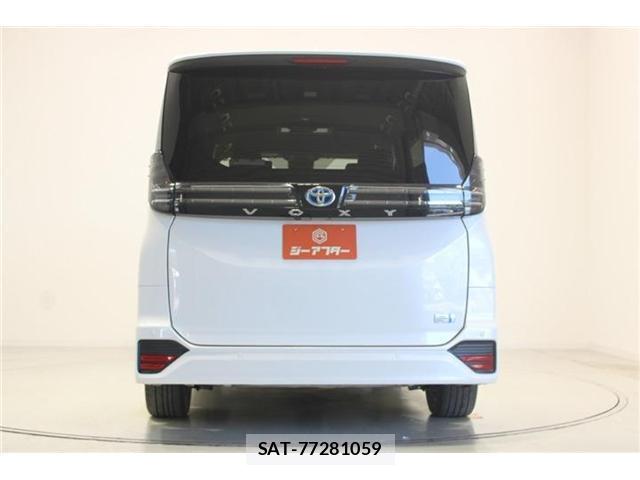 Toyota VOXY 2022-11 8342139-12