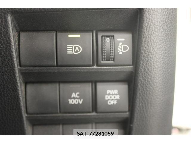 Toyota VOXY 2022-11 8342139-4