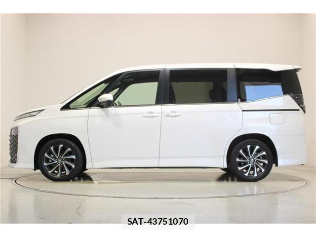 Toyota VOXY 2022-10 8342141-8