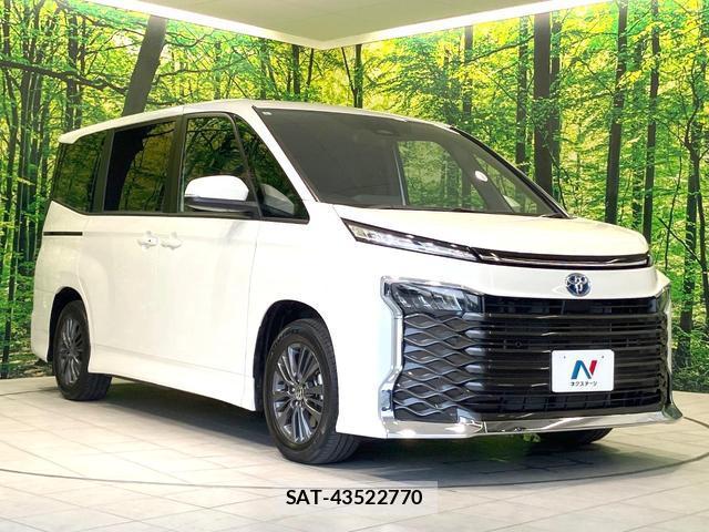 Toyota VOXY 2023-08 8342228-16