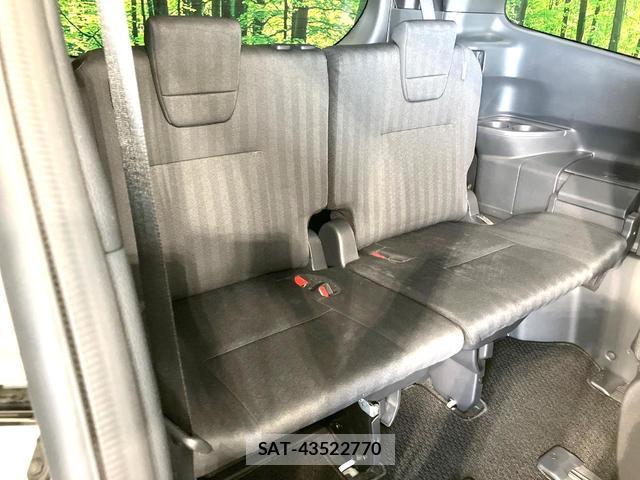 Toyota VOXY 2023-08 8342228-9