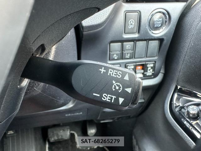 Toyota VOXY 2019-07 8342288-5