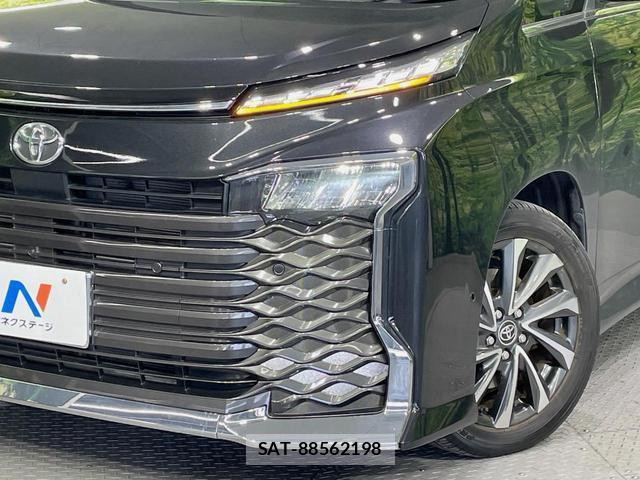 Toyota VOXY 2024-03 8342299-12