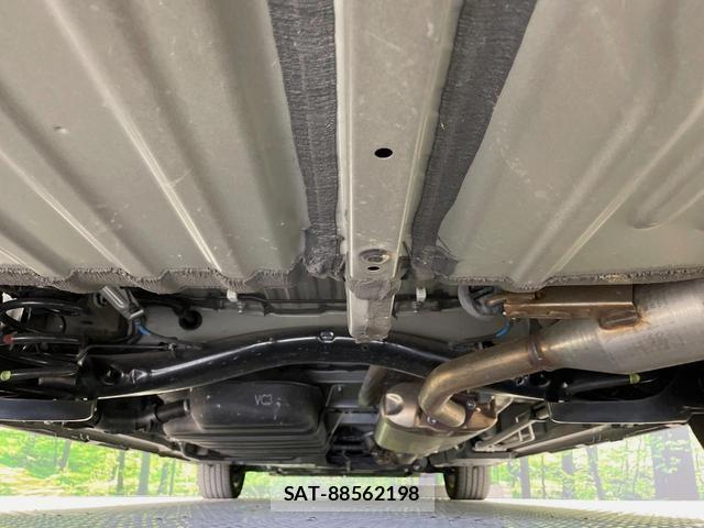Toyota VOXY 2024-03 8342299-19