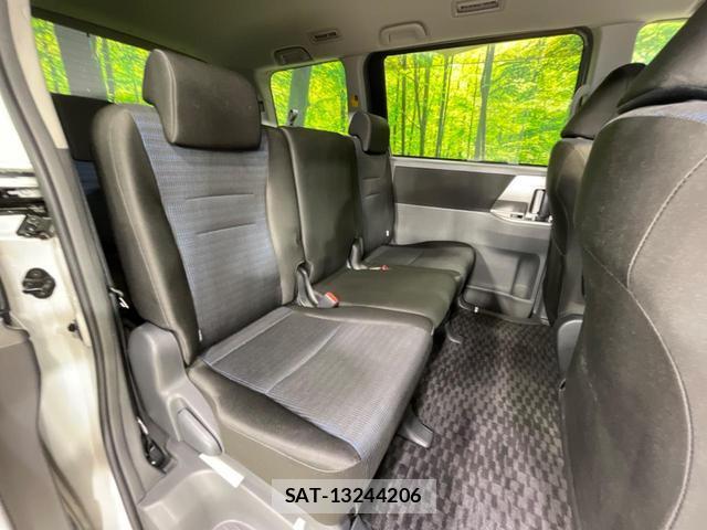 Toyota VOXY 2010-01 8342410-7