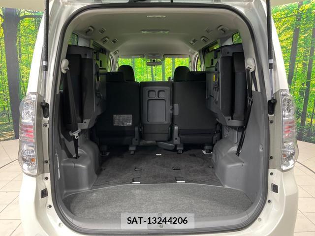 Toyota VOXY 2010-01 8342410-9