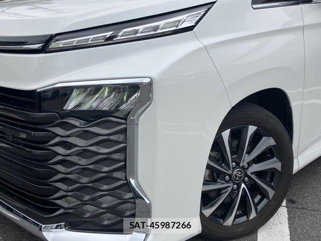 Toyota VOXY 2022-09 8342474-13