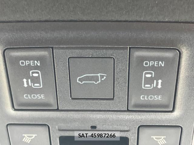 Toyota VOXY 2022-09 8342474-5