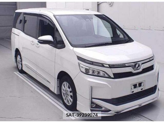 Toyota VOXY 2017-10 8342650-0