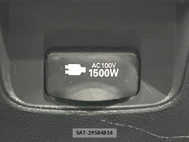 Toyota VOXY 2023-02 8342684-8