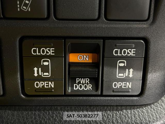 Toyota VOXY 2019-09 8342730-5