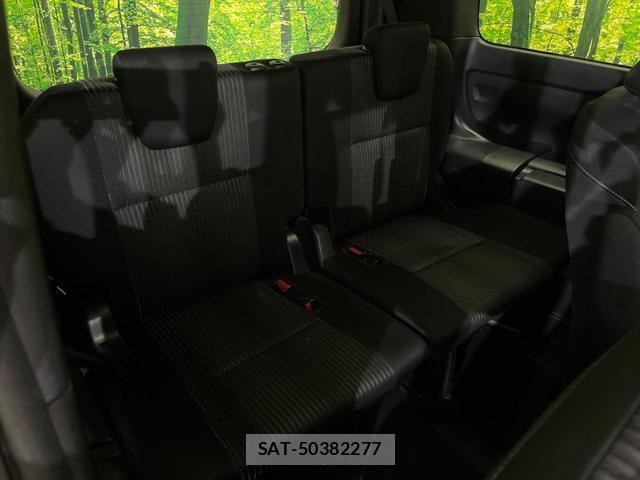 Toyota VOXY 2019-09 8342730-9