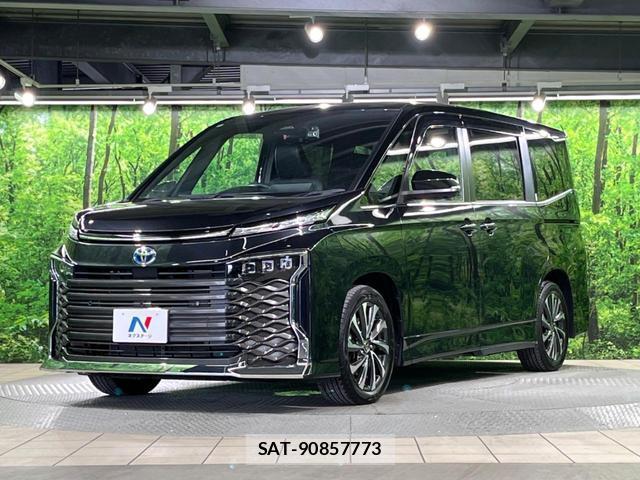 Toyota VOXY 2022-10 8342736-16