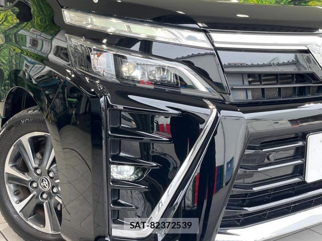 Toyota VOXY 2020-07 8342845-12
