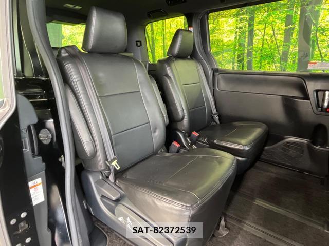 Toyota VOXY 2020-07 8342845-8