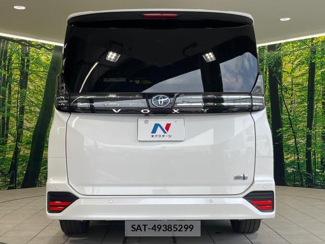 Toyota VOXY 2023-09 8342846-15
