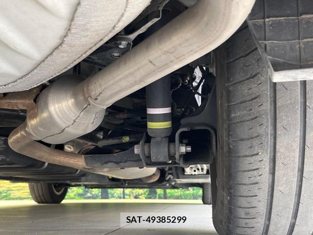 Toyota VOXY 2023-09 8342846-19