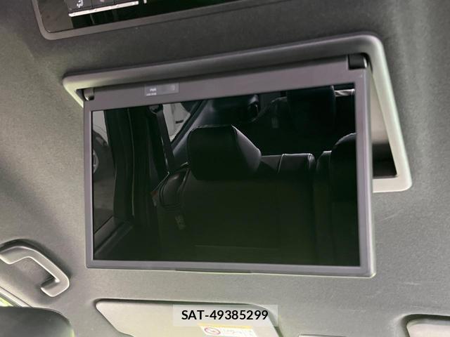 Toyota VOXY 2023-09 8342846-2