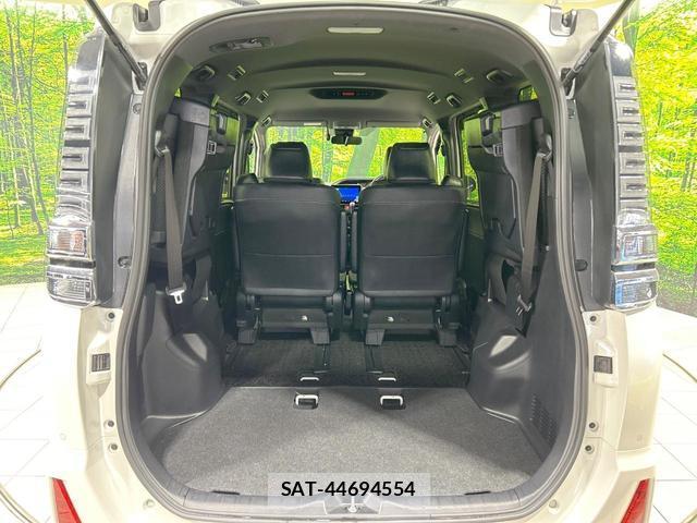 Toyota VOXY 2020-12 8343035-10
