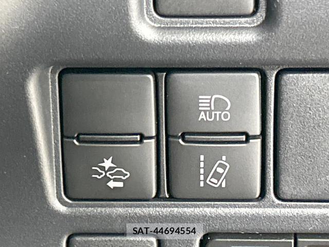 Toyota VOXY 2020-12 8343035-4