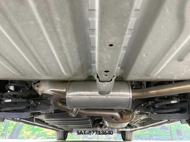 Toyota VOXY 2014-02 8343043-18