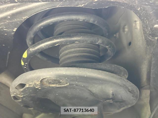 Toyota VOXY 2014-02 8343043-19
