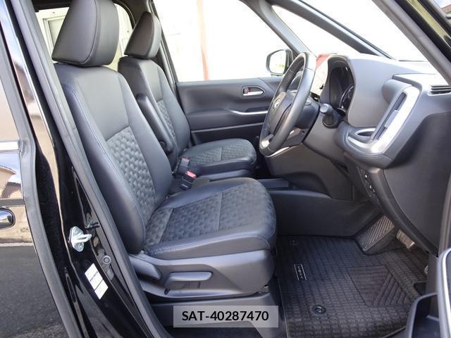 Toyota VOXY 2023-09 8343164-17