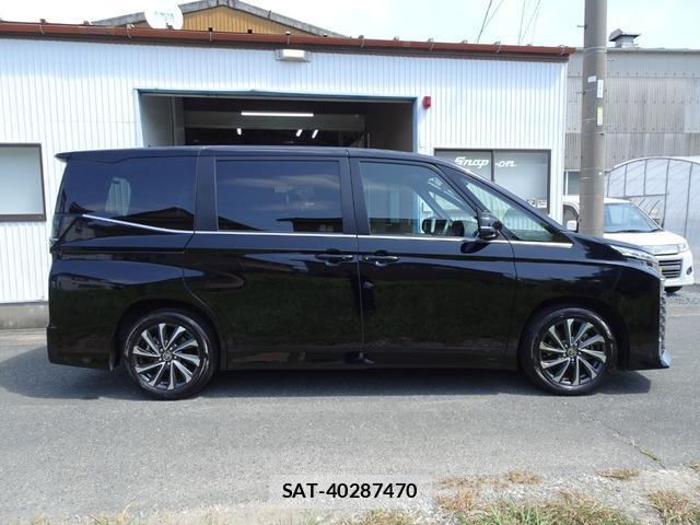 Toyota VOXY 2023-09 8343164-9