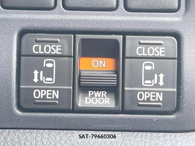 Toyota VOXY 2014-07 8343344-6