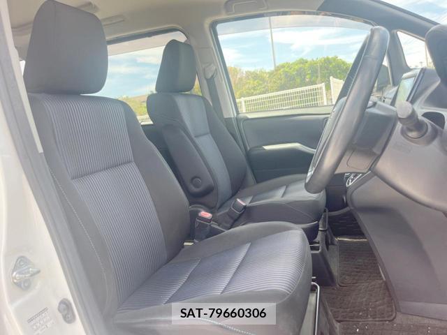 Toyota VOXY 2014-07 8343344-8