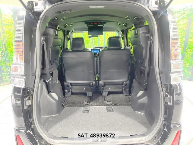 Toyota VOXY 2021-02 8343519-10
