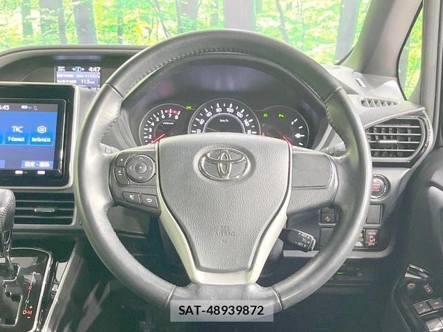 Toyota VOXY 2021-02 8343519-11