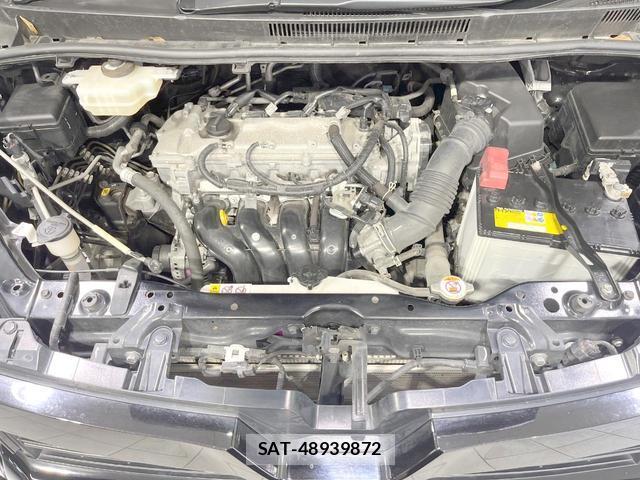 Toyota VOXY 2021-02 8343519-17