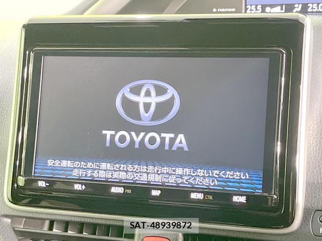 Toyota VOXY 2021-02 8343519-4