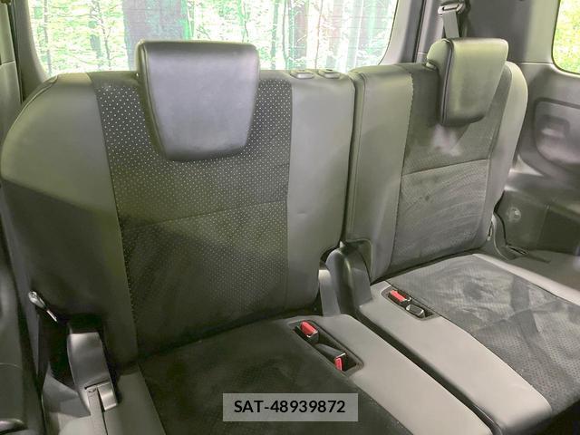 Toyota VOXY 2021-02 8343519-9