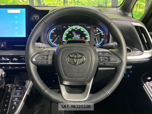 Toyota VOXY 2023-10 8343600-12