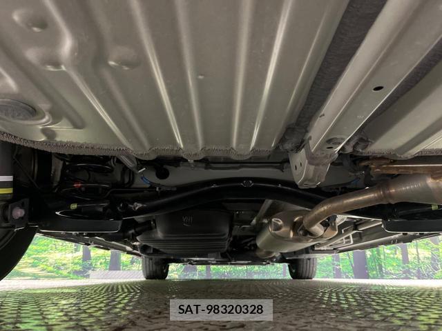 Toyota VOXY 2023-10 8343600-19