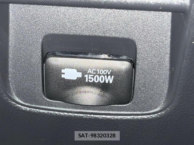 Toyota VOXY 2023-10 8343600-3