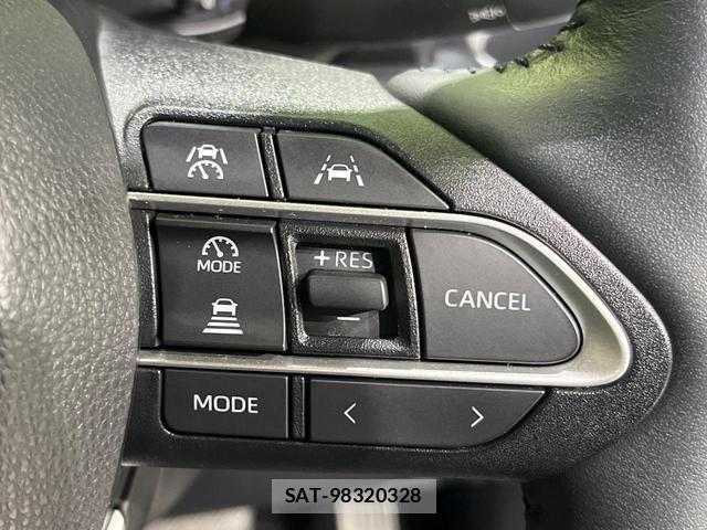 Toyota VOXY 2023-10 8343600-7