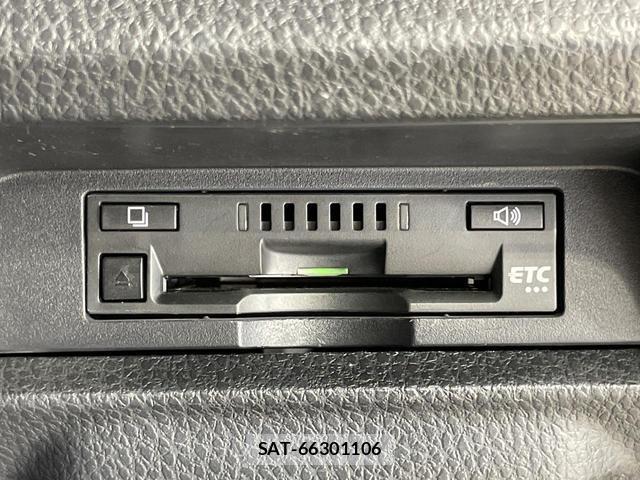 Toyota VOXY 2021-09 8343630-6