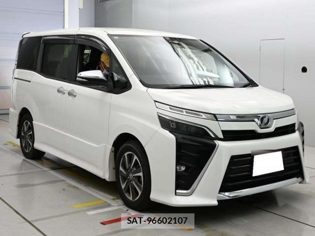 Toyota VOXY 2019-09 8343674-0