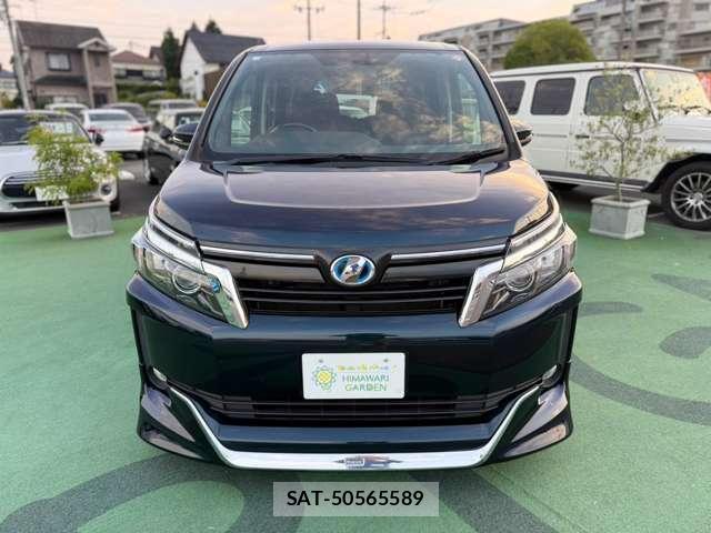 Toyota VOXY 2015-06 8343728-11