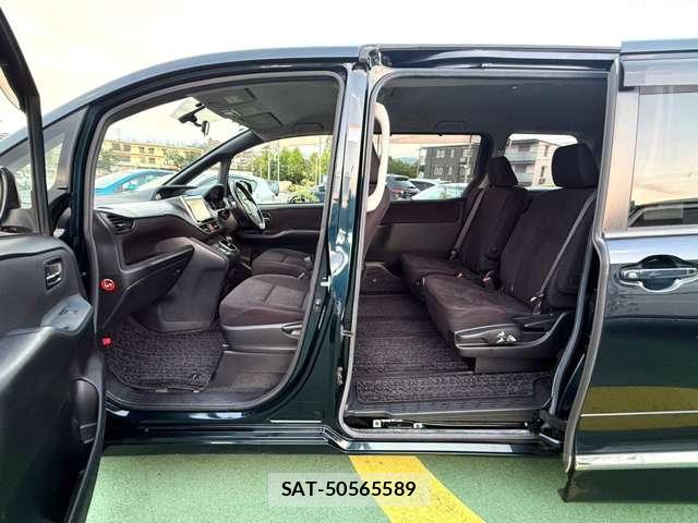 Toyota VOXY 2015-06 8343728-18