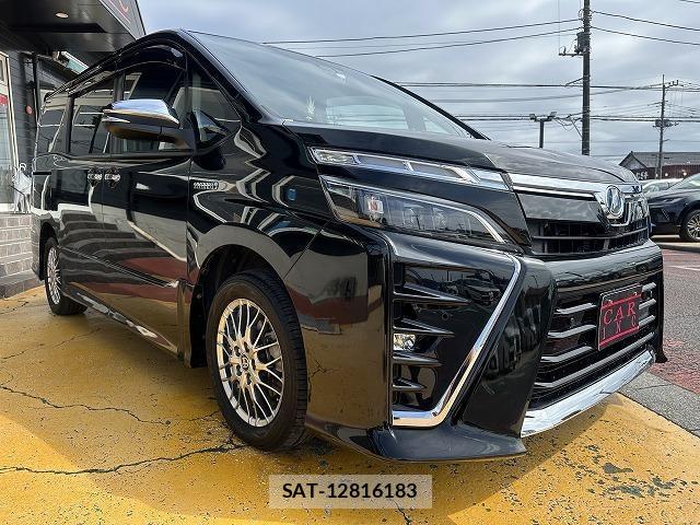 Toyota VOXY 2019-10 8343860-2
