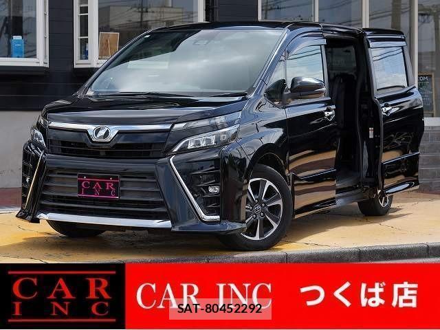 Toyota VOXY 2017-09 8343862-0