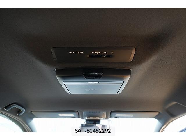 Toyota VOXY 2017-09 8343862-14