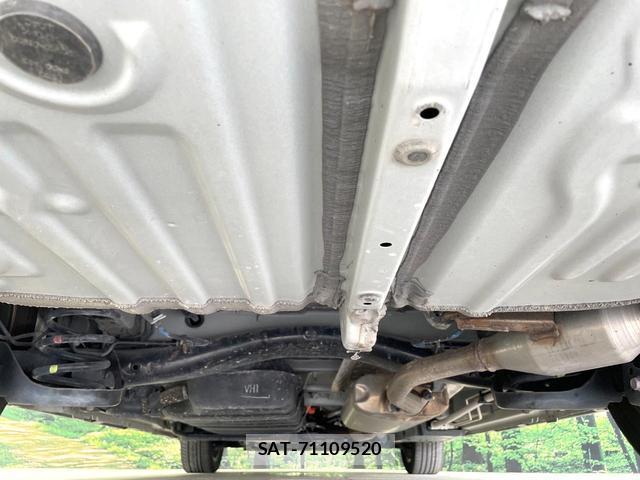 Toyota VOXY 2024-07 8343867-19